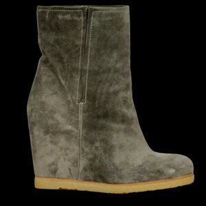 STUART WEITZMAN Suede Wedge Ankle Boots